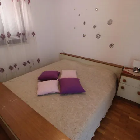 Сasa de vacaciones House Korina Sukošan